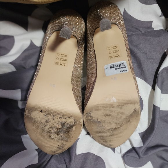 High Heels - Picture 2 of 2